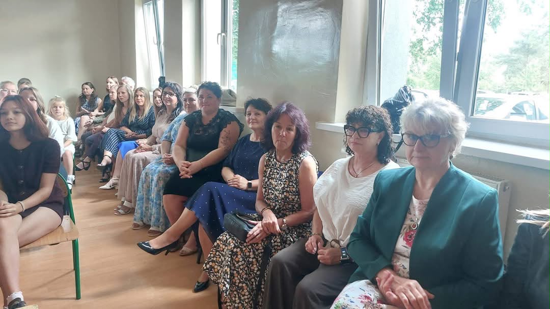 Rada Pedagogiczna Szkoły Podstawowej w Bałdrzychowie podczas rozpoczęcia roku szkolnego 2026/2027