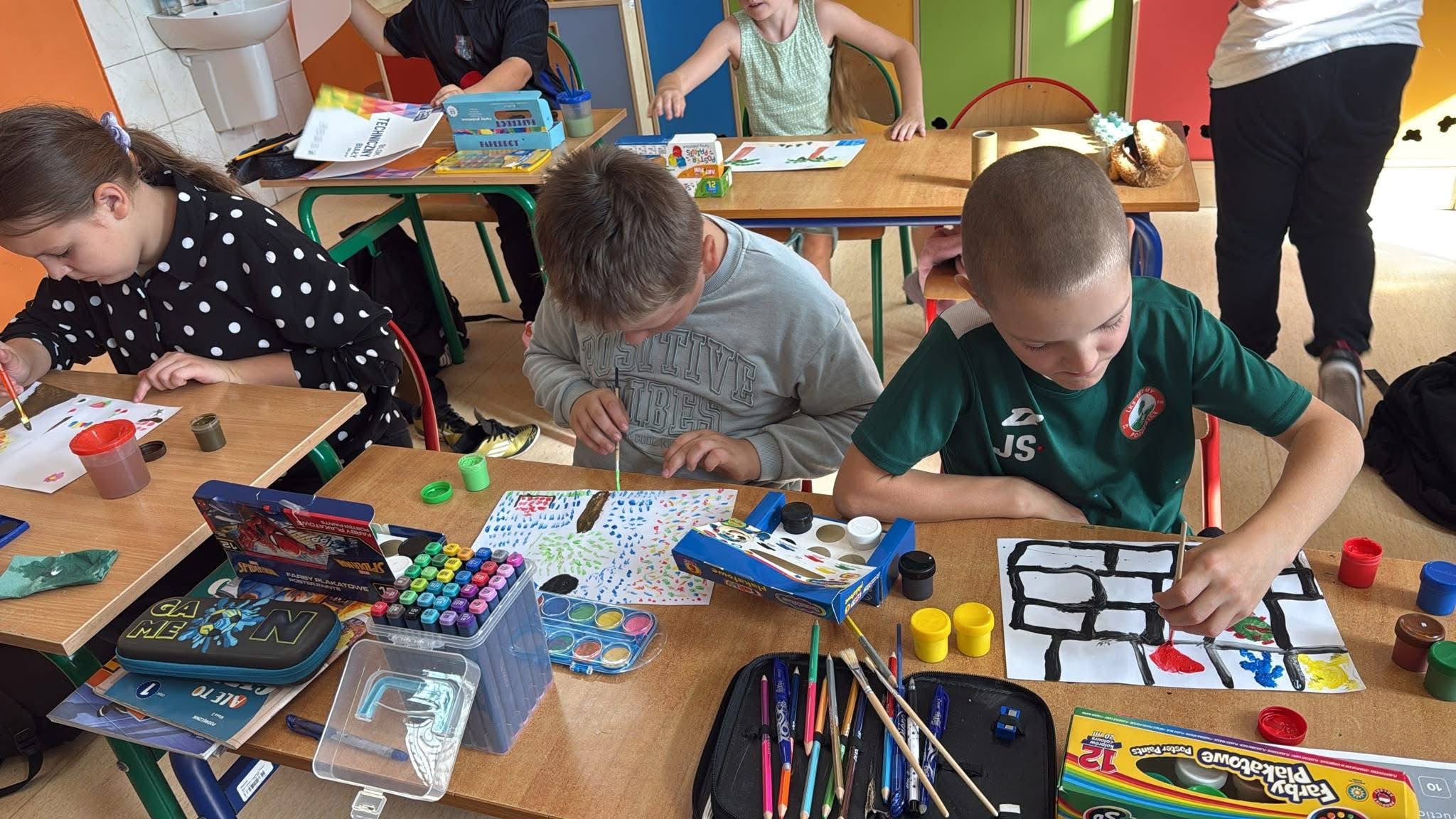 Plastyczne przekształcanie kropek